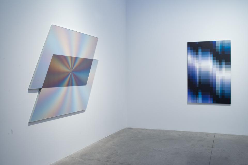 Felipe Pantone: CONTACTLESS - Exhibitions